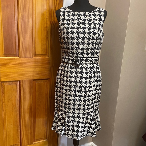 David Meister sleeveless dress - Picture 1 of 6